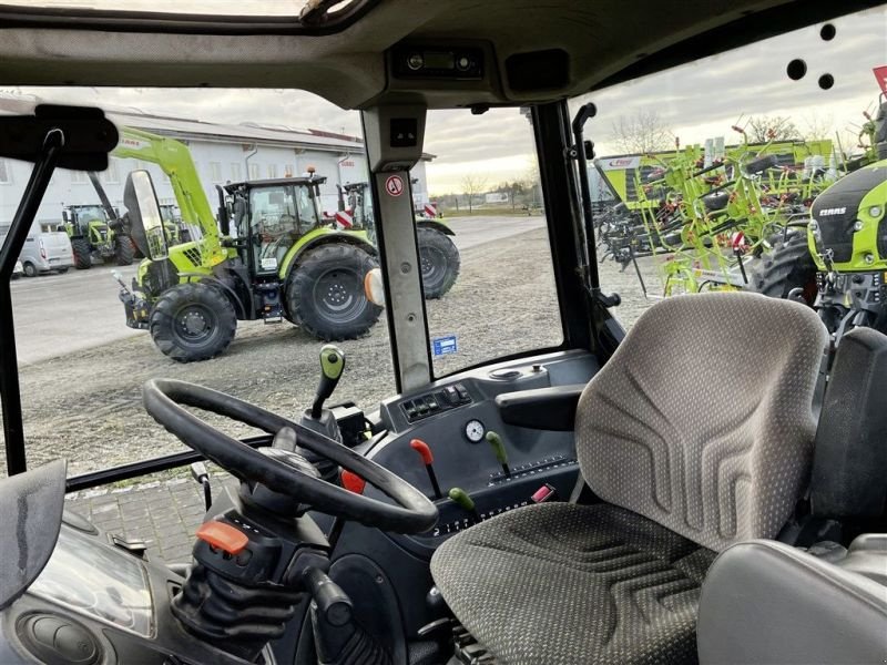 Traktor van het type CLAAS AXOS 320 CL, Gebrauchtmaschine in Töging a. Inn (Foto 9)