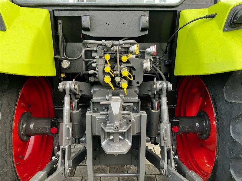Traktor van het type CLAAS AXOS 320 CL, Gebrauchtmaschine in Töging a. Inn (Foto 7)