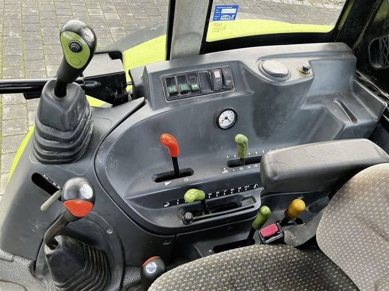 Traktor van het type CLAAS AXOS 320 CL, Gebrauchtmaschine in Töging a. Inn (Foto 10)