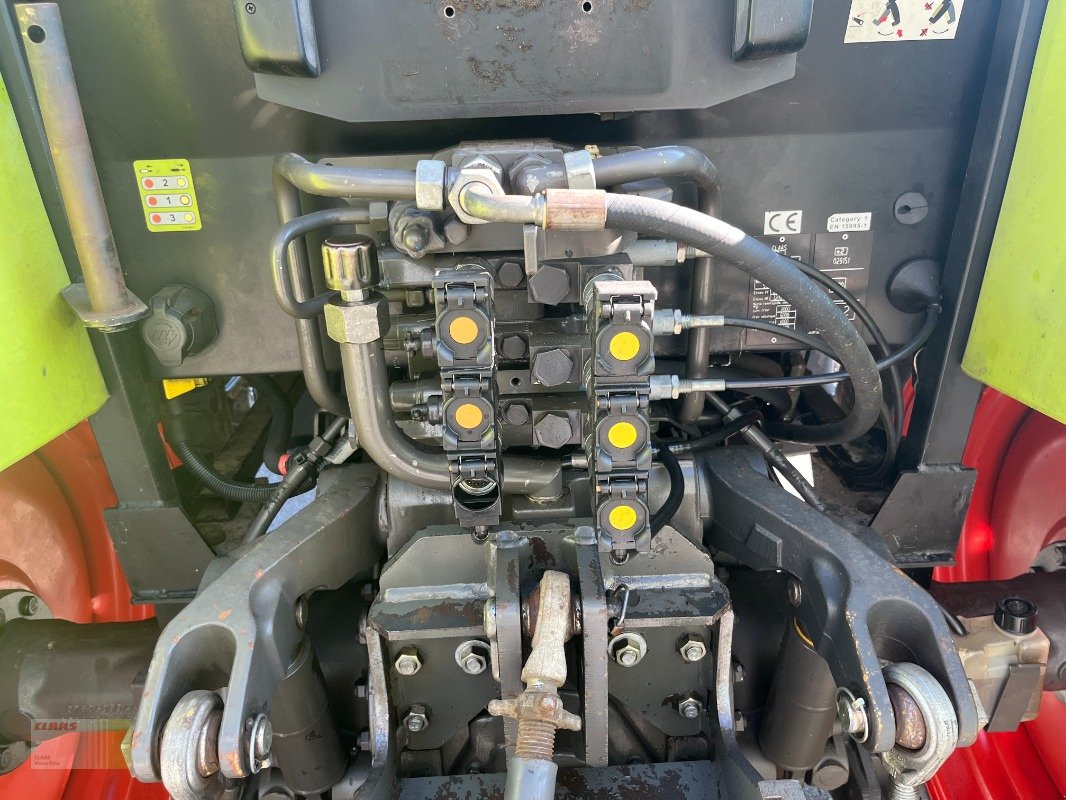 Traktor типа CLAAS AXOS 320 CX, Frontlader MX U10, Gebrauchtmaschine в Westerstede (Фотография 17)