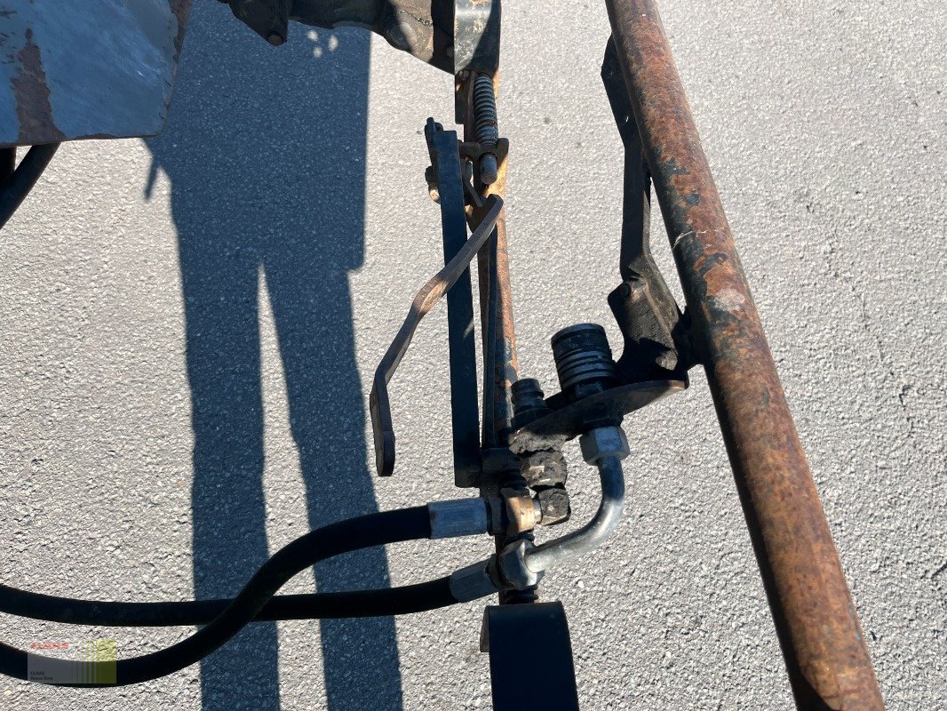 Traktor типа CLAAS AXOS 320 CX, Frontlader MX U10, Gebrauchtmaschine в Westerstede (Фотография 20)