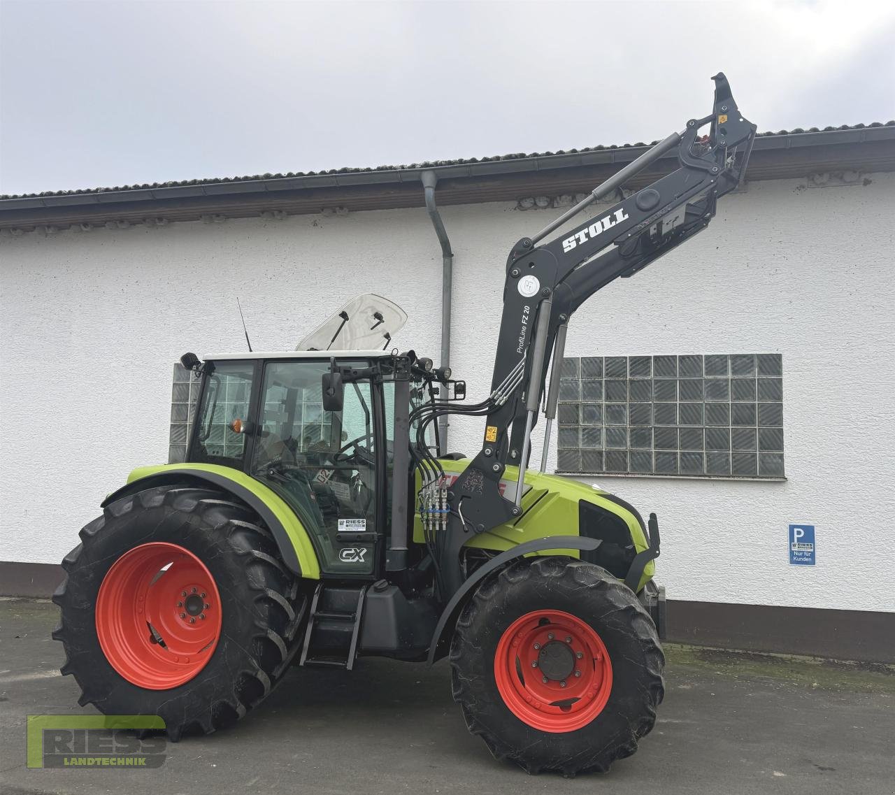 Traktor типа CLAAS AXOS 320 CX Stoll FZ 20, Gebrauchtmaschine в Homberg/Ohm - Maulbach (Фотография 1)