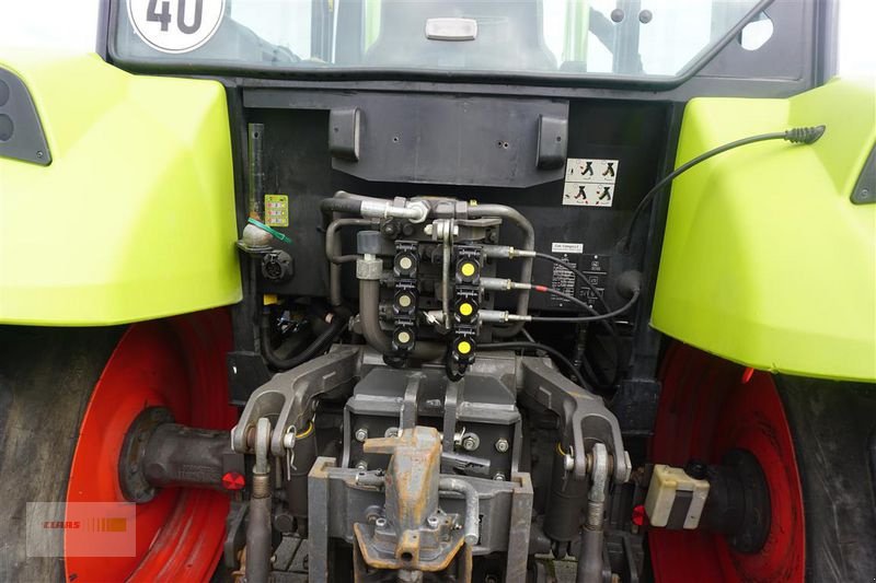 Traktor des Typs CLAAS AXOS 320 CX, Gebrauchtmaschine in Töging am Inn (Bild 6)