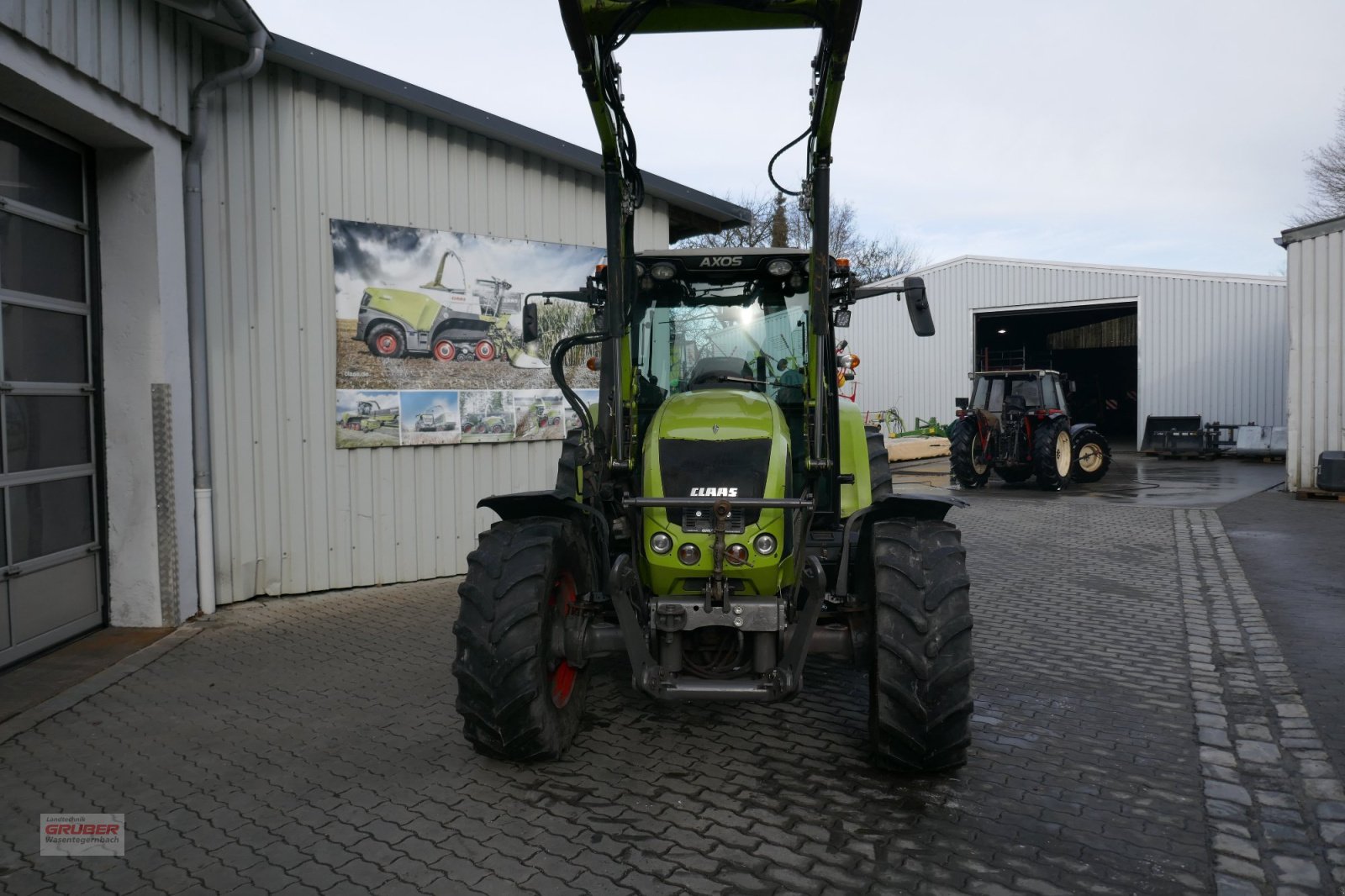 Traktor typu CLAAS Axos 320 CX, Gebrauchtmaschine v Dorfen (Obrázek 2)