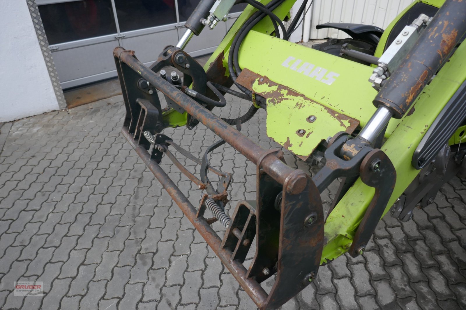 Traktor typu CLAAS Axos 320 CX, Gebrauchtmaschine v Dorfen (Obrázek 17)