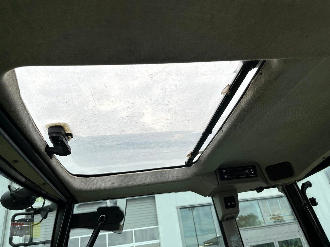 Traktor Türe ait CLAAS AXOS 330 C, Frontlader FL 100, Niedrigdach, nur 2.443 h !, Gebrauchtmaschine içinde Molbergen (resim 13)