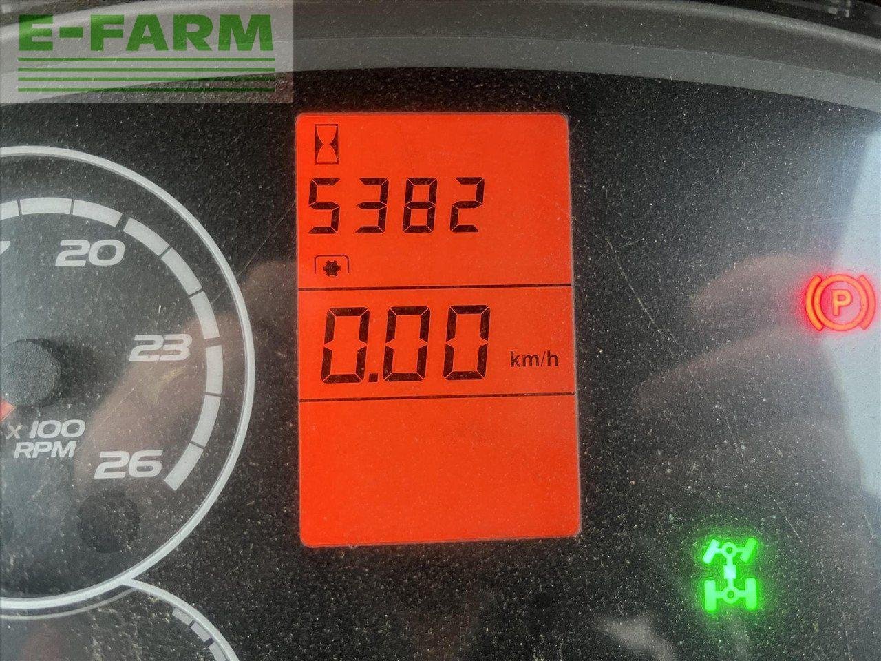 Traktor of the type CLAAS AXOS 330, Gebrauchtmaschine in SUFFOLK (Picture 12)