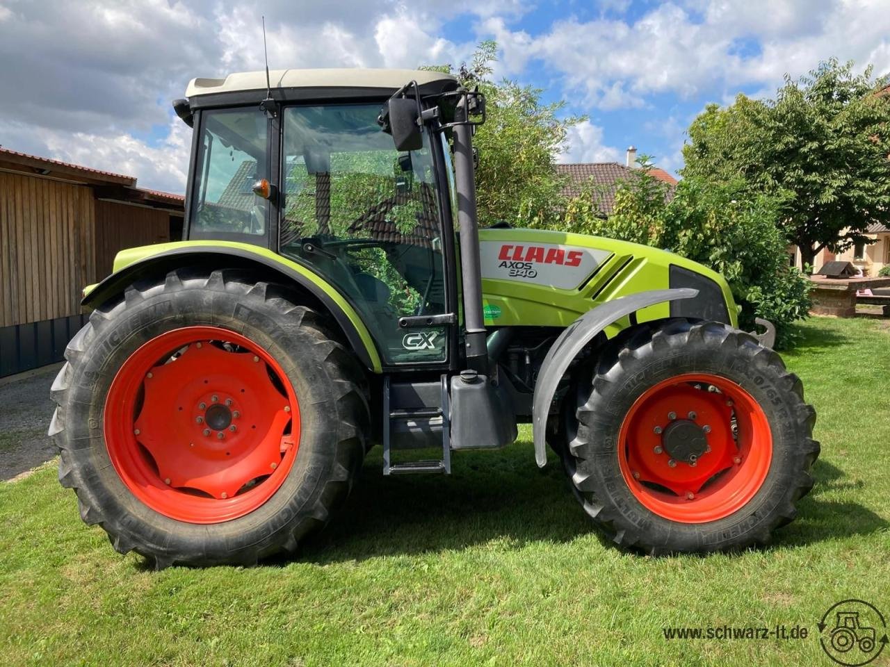 Traktor des Typs CLAAS Axos 340 CX, Gebrauchtmaschine in Aspach (Bild 3)