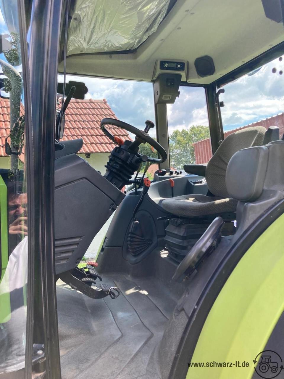 Traktor des Typs CLAAS Axos 340 CX, Gebrauchtmaschine in Aspach (Bild 14)