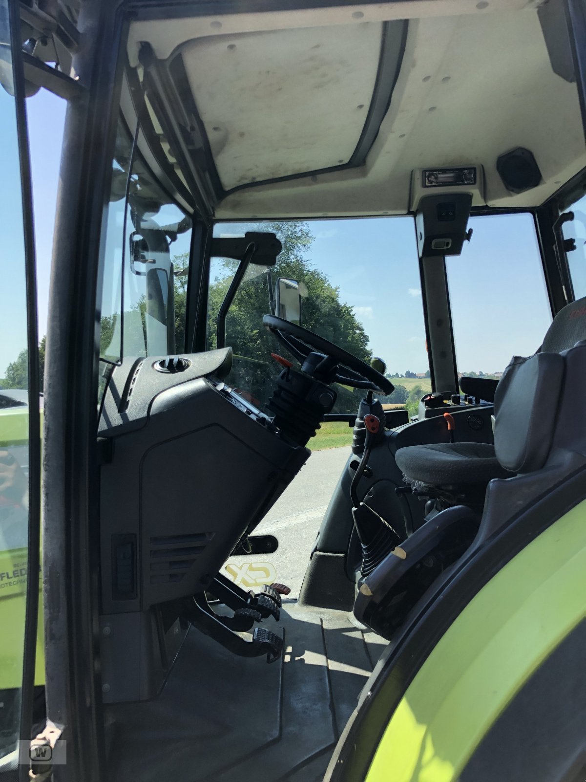 Traktor des Typs CLAAS Axos 340 CX, Gebrauchtmaschine in Zell an der Pram (Bild 18)