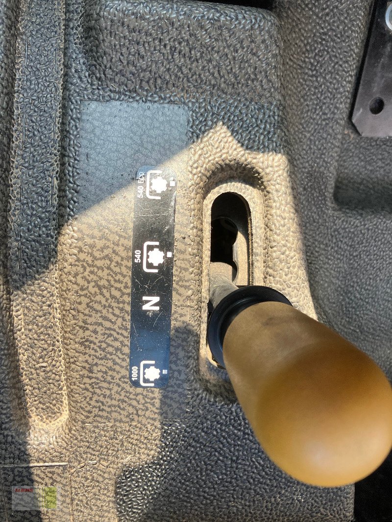 Traktor des Typs CLAAS AXOS 340 CX, Gebrauchtmaschine in Schenefeld (Bild 14)