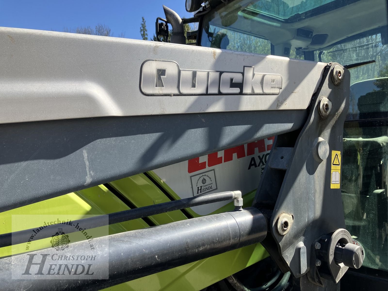 Traktor of the type CLAAS Axos 340 CX, Gebrauchtmaschine in Stephanshart (Picture 25)