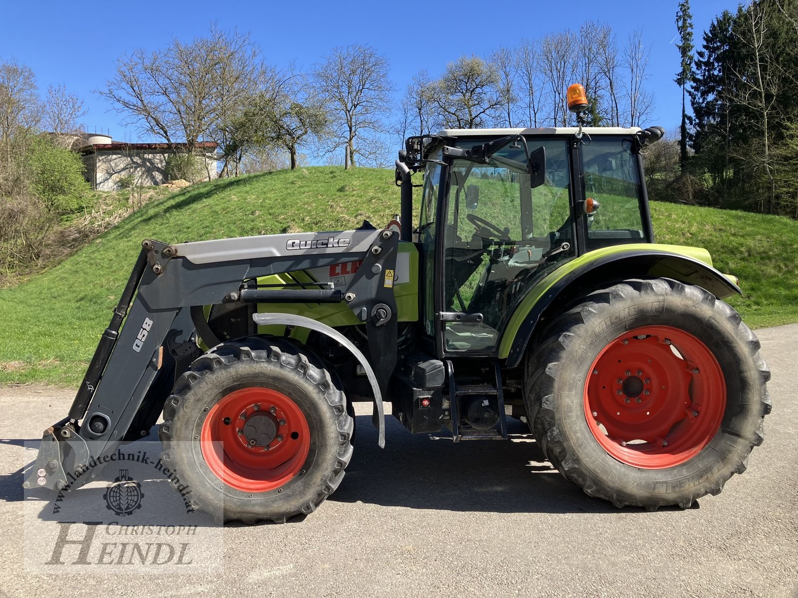 Traktor of the type CLAAS Axos 340 CX, Gebrauchtmaschine in Stephanshart (Picture 3)