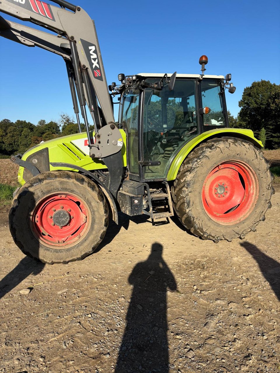 Traktor tipa CLAAS AXOS 340, Gebrauchtmaschine u MONTAUBAN DE BRETAGNE (Slika 1)