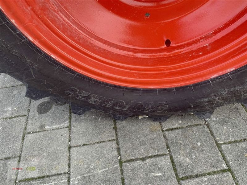 Traktor des Typs CLAAS AXOS 3.95, Neumaschine in Töging am Inn (Bild 16)