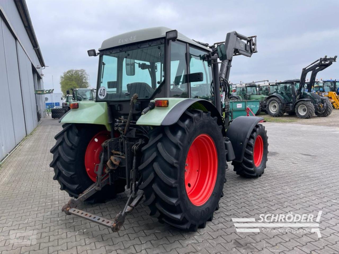 Traktor typu CLAAS CELTIS 426, Gebrauchtmaschine v Wildeshausen (Obrázek 5)