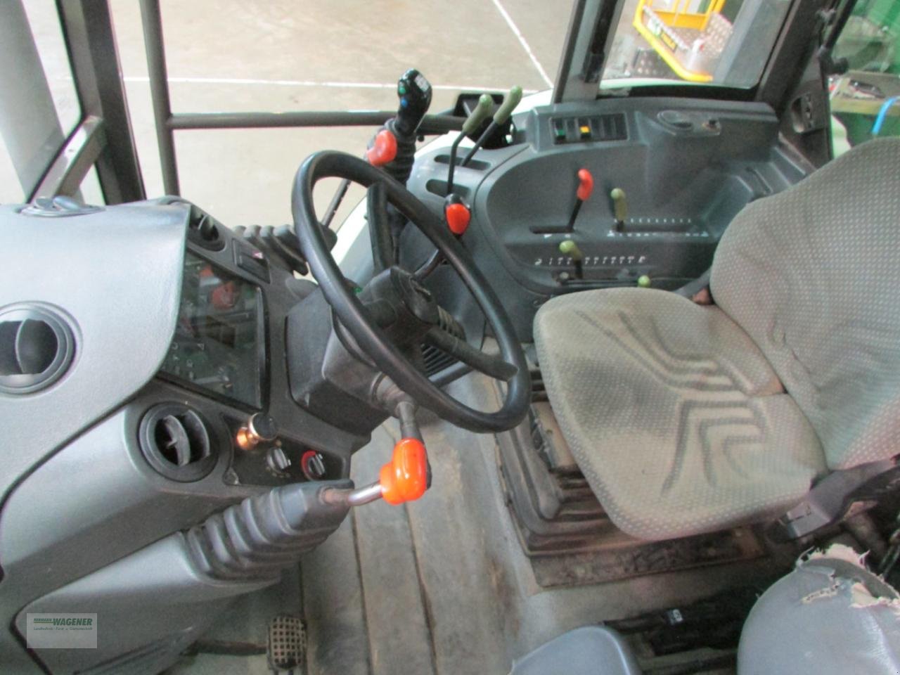 Traktor del tipo CLAAS Celtis 436, Gebrauchtmaschine en Bad Wildungen - Wega (Imagen 3)