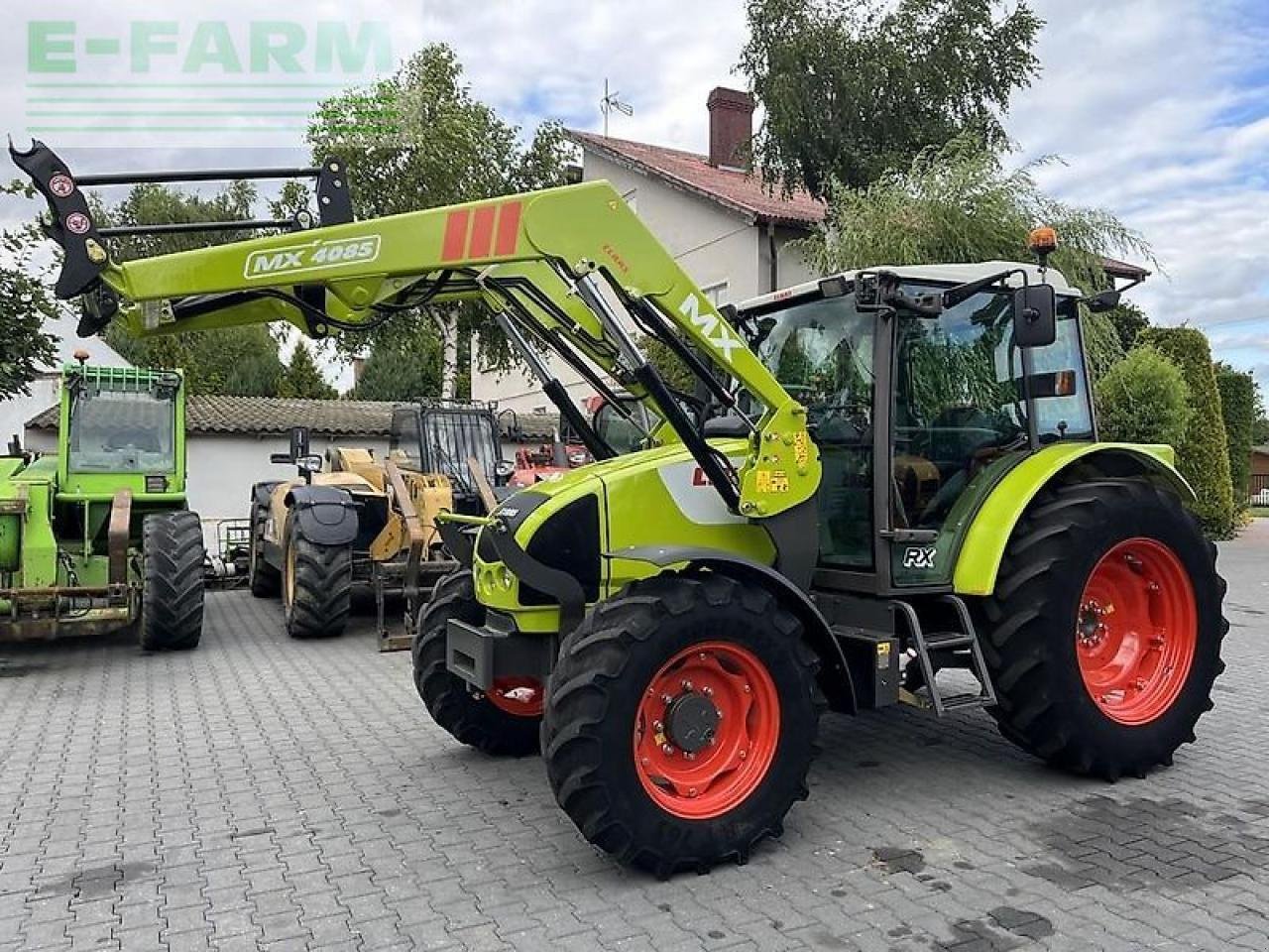 Traktor типа CLAAS celtis 446 plus rx + mailleux mx40-85, Gebrauchtmaschine в DAMAS?AWEK (Фотография 10)