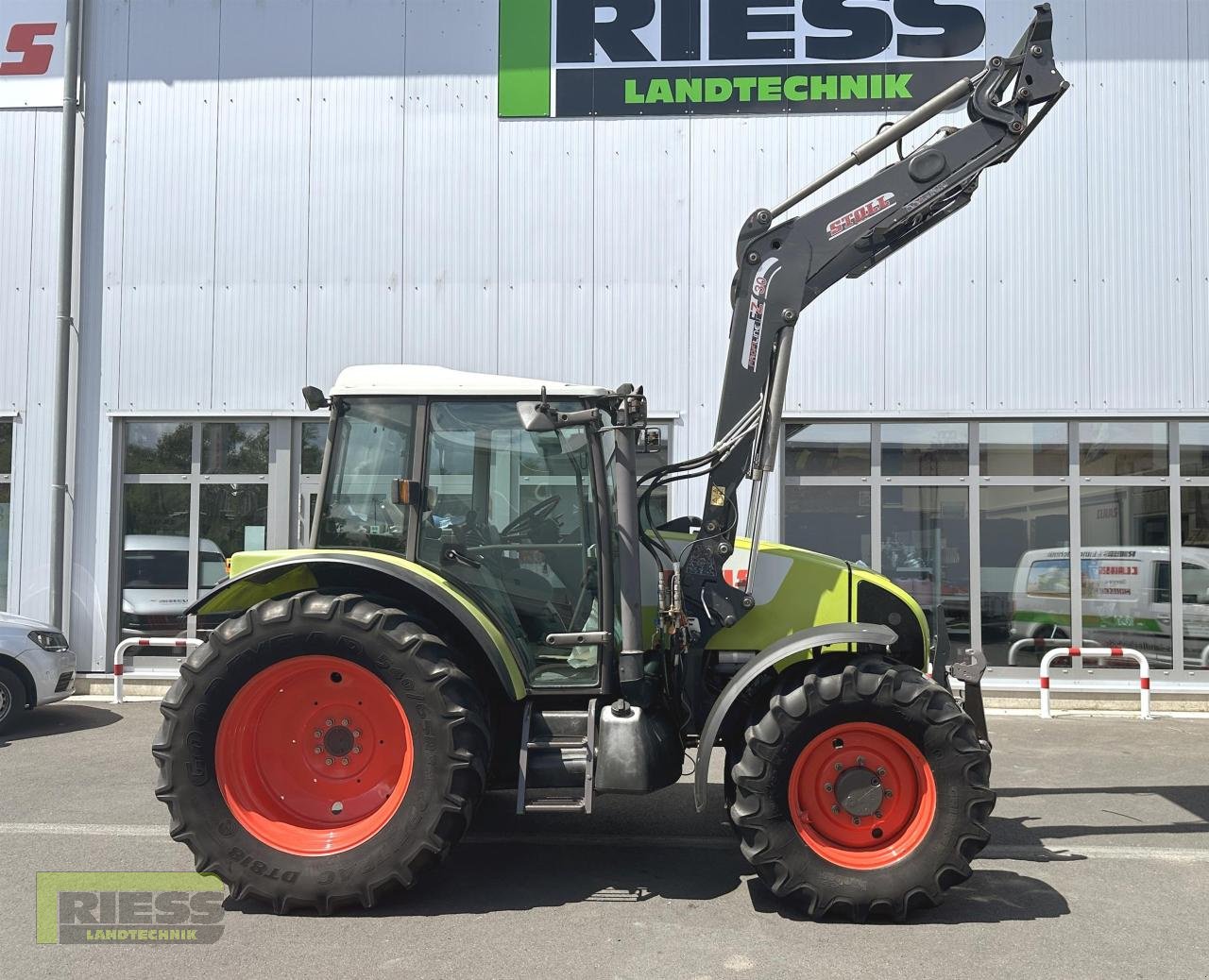 Traktor des Typs CLAAS CELTIS 456 RX COMFORT  Stoll FZ 30, Gebrauchtmaschine in Homberg/Ohm - Maulbach (Bild 2)