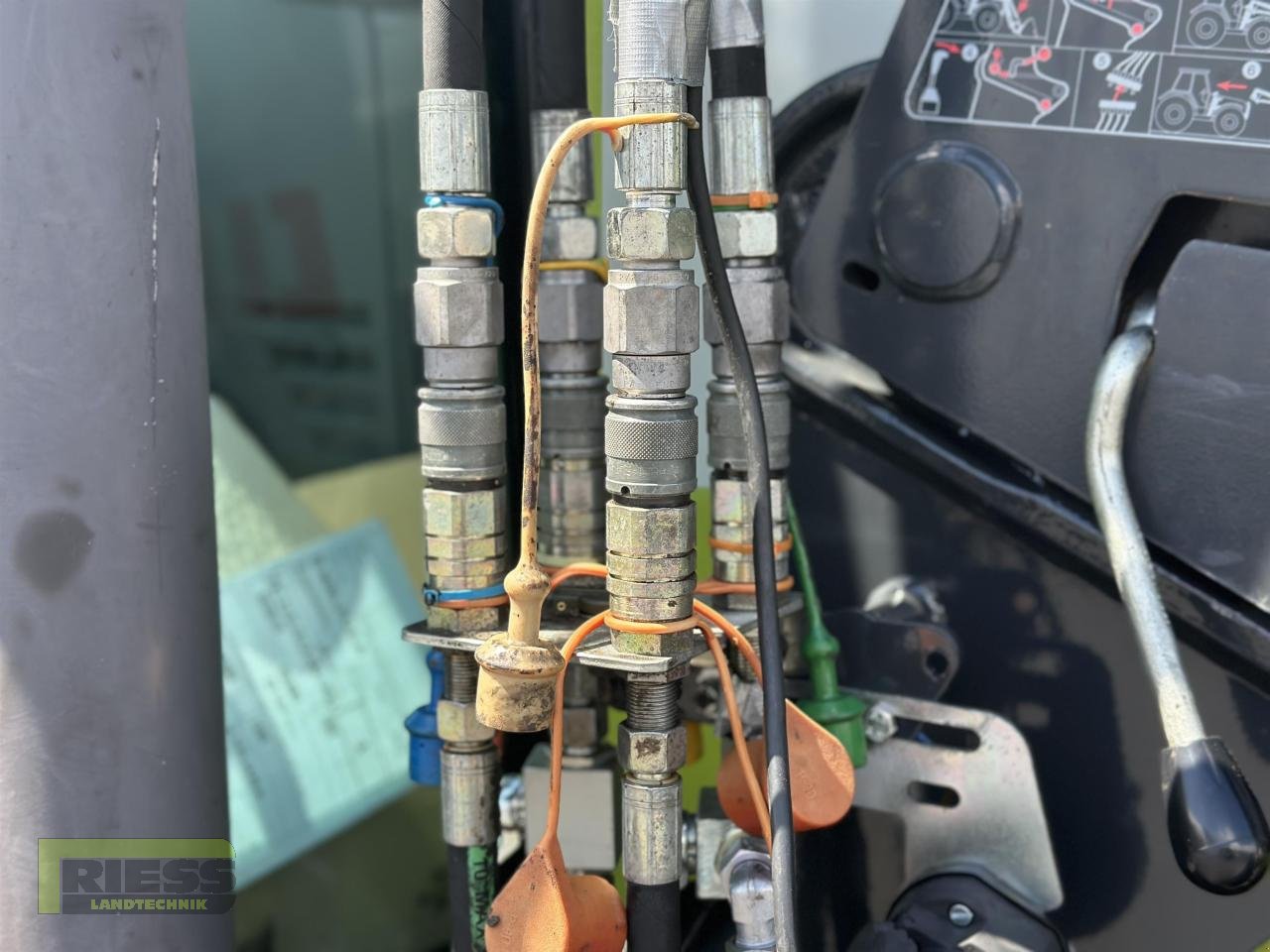 Traktor des Typs CLAAS CELTIS 456 RX COMFORT  Stoll FZ 30, Gebrauchtmaschine in Homberg/Ohm - Maulbach (Bild 19)