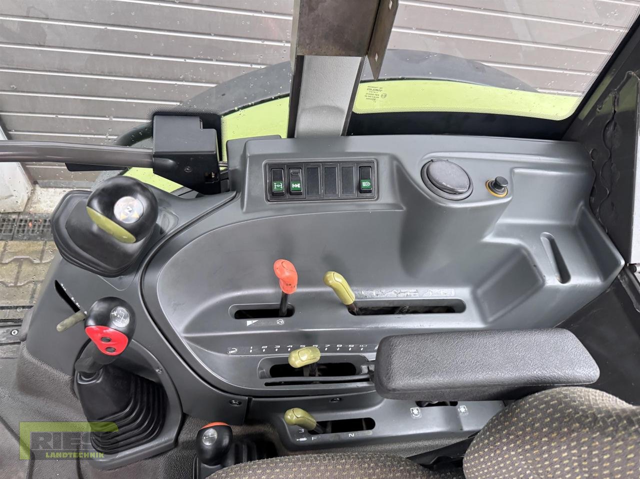 Traktor typu CLAAS CELTIS 456 RX COMFORT  Stoll FZ 30, Gebrauchtmaschine w Homberg/Ohm - Maulbach (Zdjęcie 5)