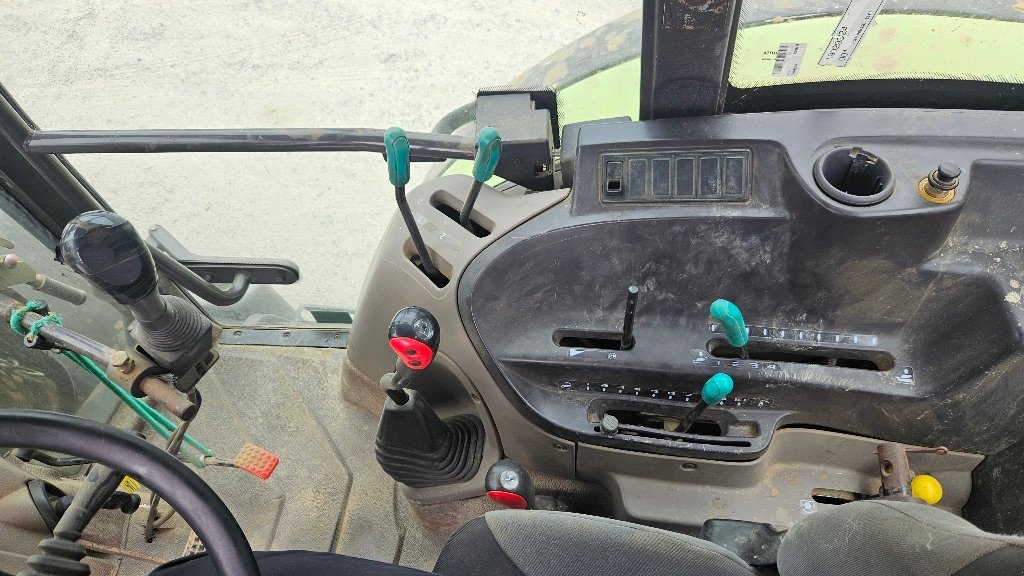 Traktor του τύπου CLAAS CELTIS 456 RX, Gebrauchtmaschine σε COGNAC LA FORET (Φωτογραφία 5)