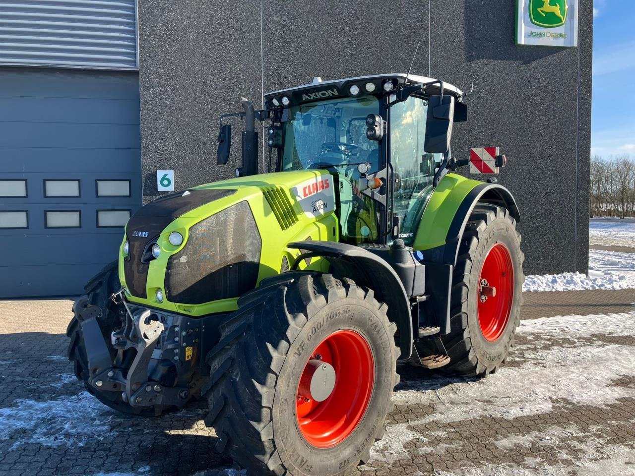 Traktor типа CLAAS CLAAS AXION 870, Gebrauchtmaschine в Brønderslev (Фотография 1)