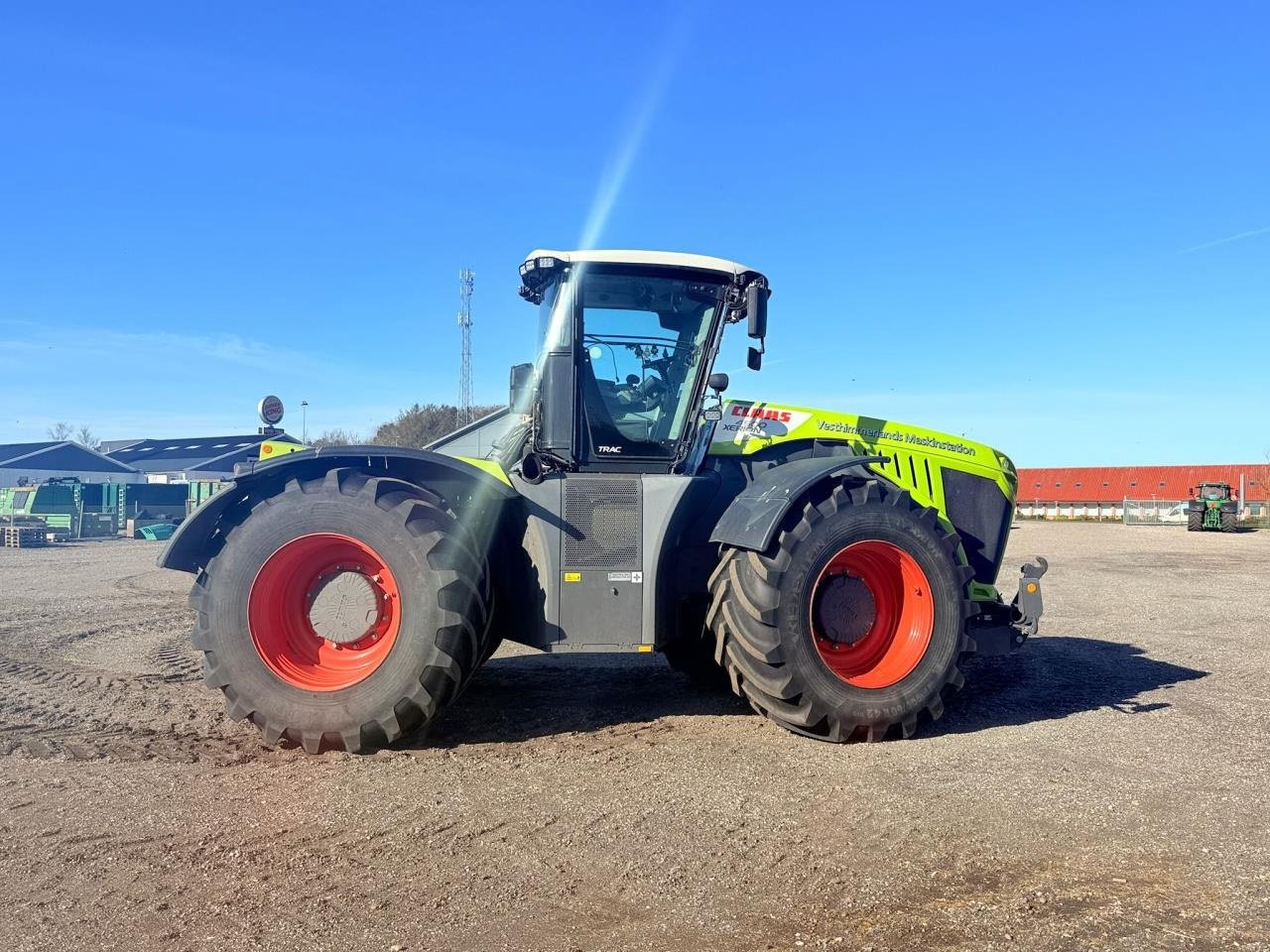 Traktor del tipo CLAAS CLAAS XERION 4500, Gebrauchtmaschine In Brønderslev (Immagine 1)