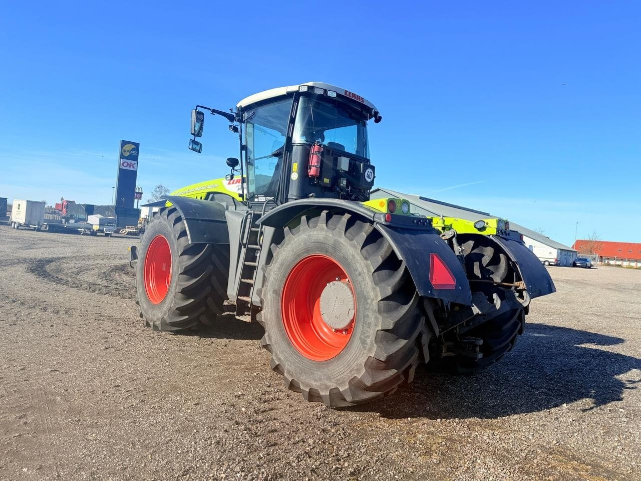 Traktor del tipo CLAAS CLAAS XERION 4500, Gebrauchtmaschine In Brønderslev (Immagine 7)