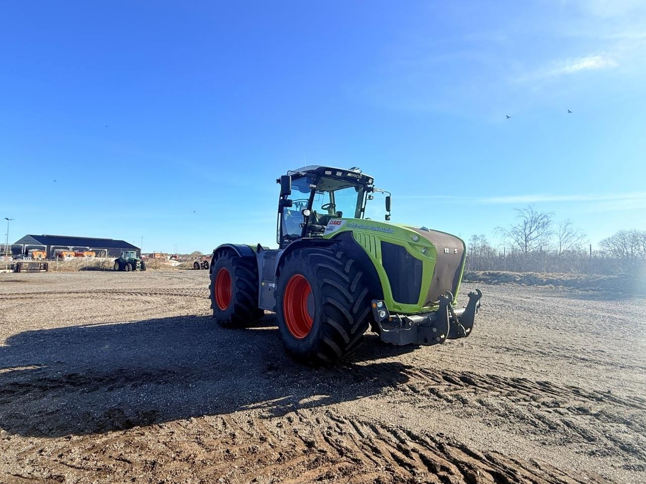 Traktor du type CLAAS CLAAS XERION 4500, Gebrauchtmaschine en Brønderslev (Photo 11)