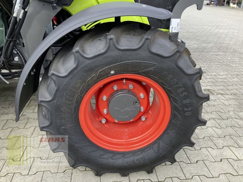 Traktor des Typs CLAAS ELIOS 210 + ALÖ X3S *CNOB*, Neumaschine in Moosbach (Bild 11)
