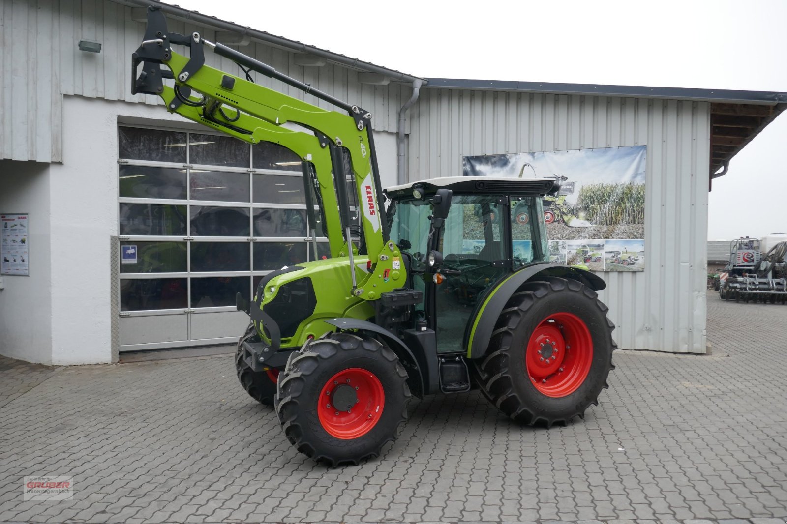 Traktor des Typs CLAAS Elios 210 C, Neumaschine in Dorfen (Bild 1)