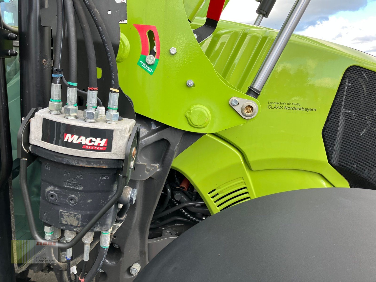 Traktor des Typs CLAAS Elios 210 + FL 40 E + Klima + Druckluft, Gebrauchtmaschine in Altenstadt a.d. Waldnaab (Bild 10)