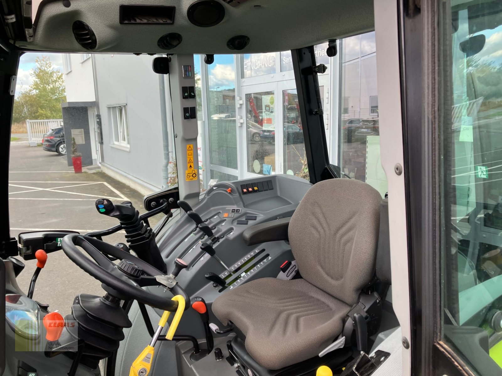 Traktor des Typs CLAAS Elios 210 + FL 40 E + Klima + Druckluft, Gebrauchtmaschine in Altenstadt a.d. Waldnaab (Bild 17)