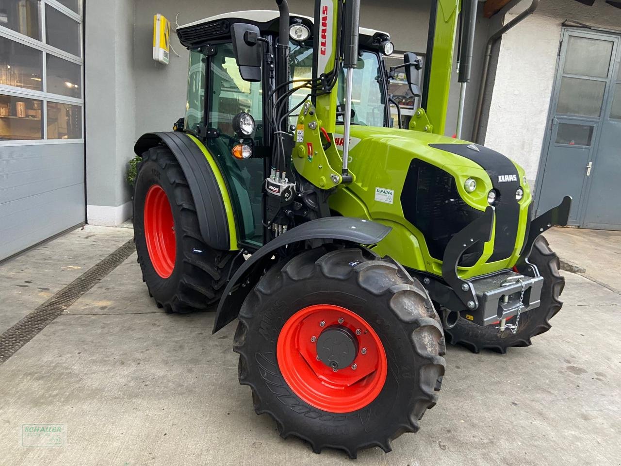 Traktor of the type CLAAS Elios 210 + FL Quicke X3S + Klima, **Sonderpreis Aktionsmodel**, Neumaschine in Geiselhöring (Picture 4)
