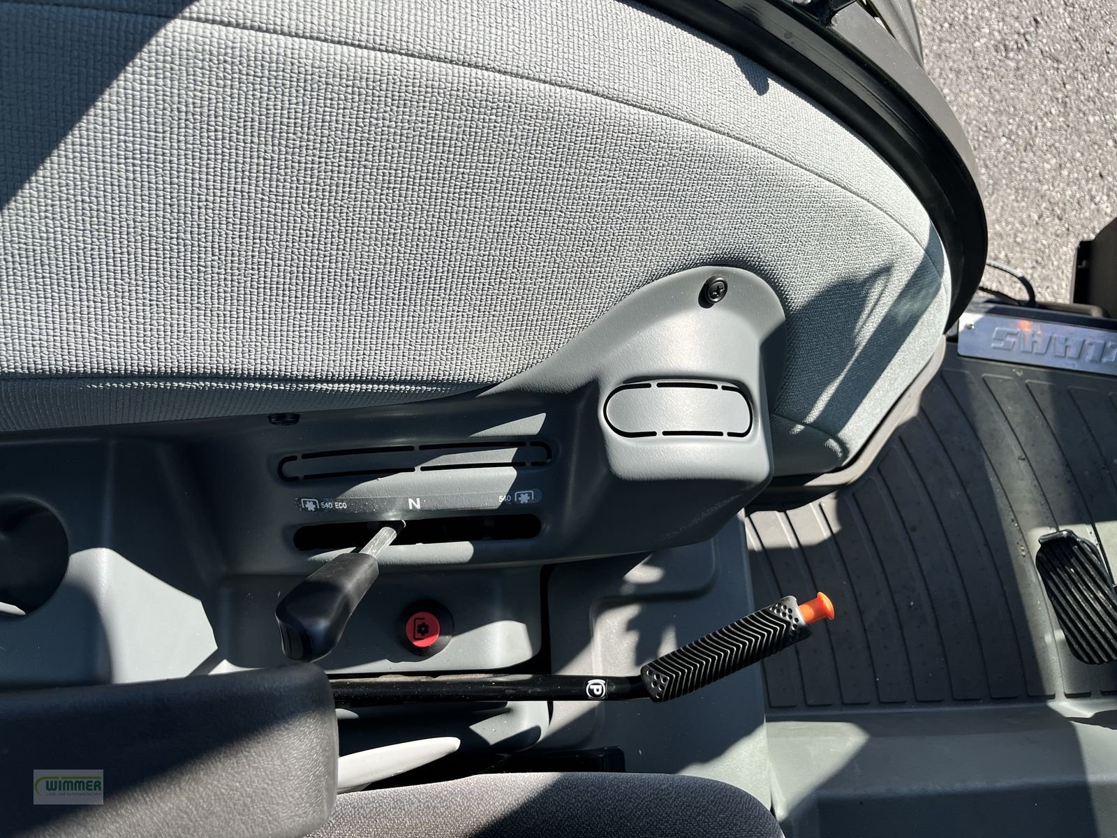 Traktor a típus CLAAS ELIOS 210 / LASTSCHALT (gebrauchter ELIOS 200), Gebrauchtmaschine ekkor: Kematen (Kép 18)