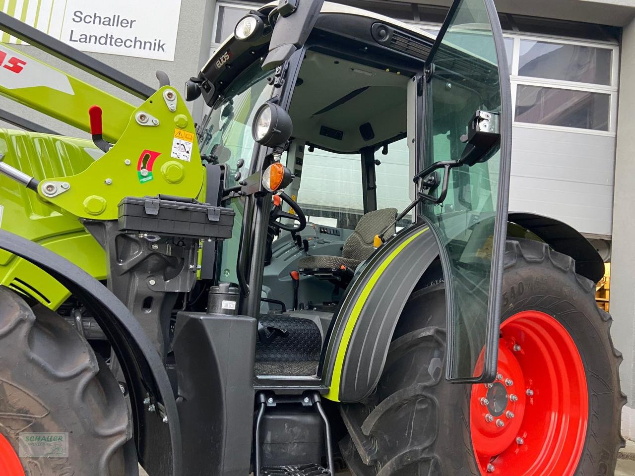 Traktor tipa CLAAS Elios 210  mit FL40e u. Beifahrersitz (nur bei uns), Neumaschine u Geiselhöring (Slika 12)