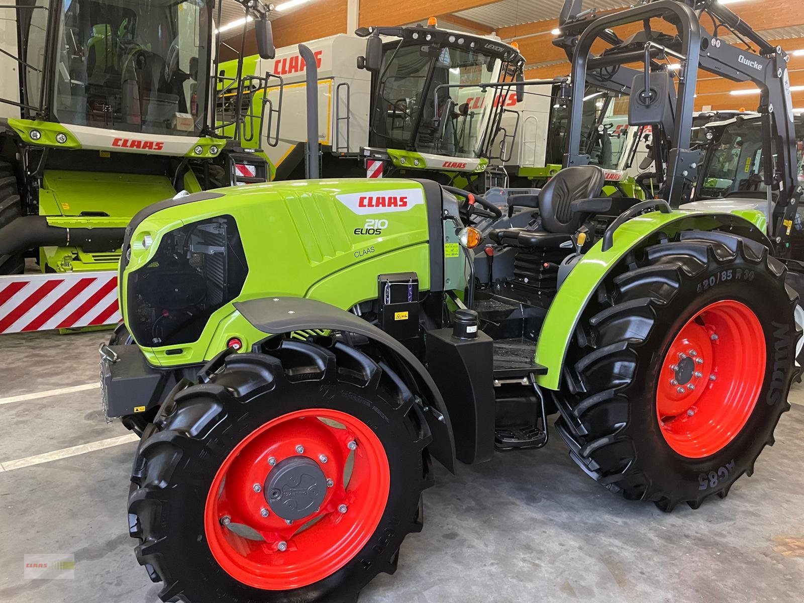 Traktor типа CLAAS Elios 210 Plattform PREISREDUZIERT, Gebrauchtmaschine в Langenau (Фотография 2)