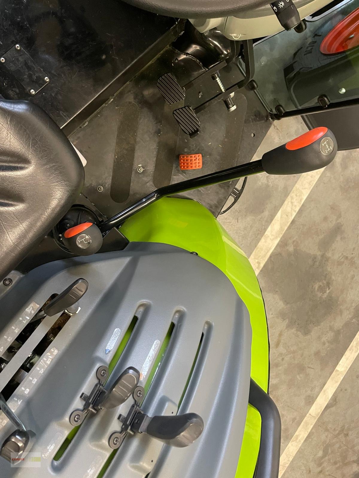 Traktor типа CLAAS Elios 210 Plattform PREISREDUZIERT, Gebrauchtmaschine в Langenau (Фотография 11)