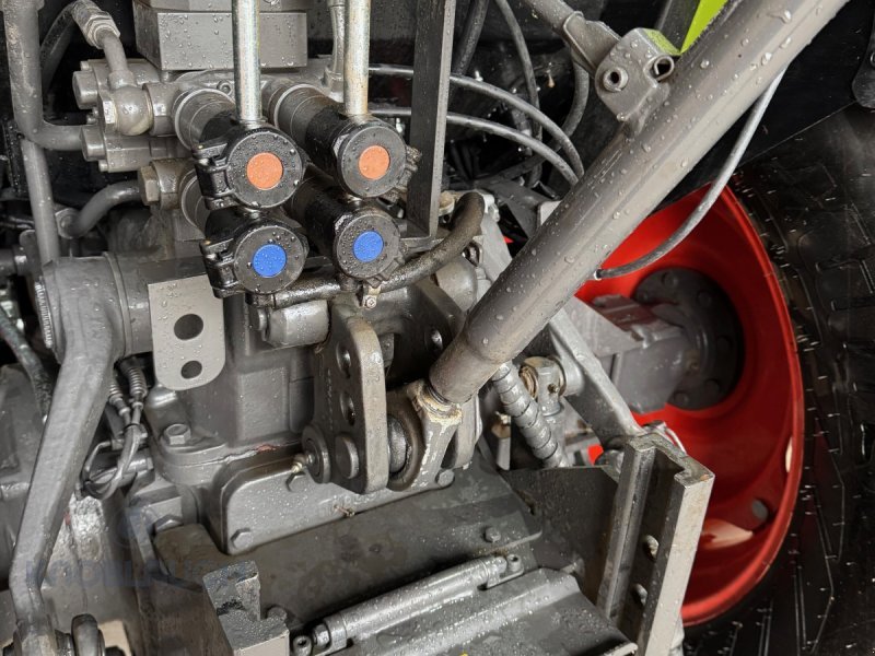 Traktor van het type CLAAS Elios 210, Gebrauchtmaschine in Immendingen (Foto 4)
