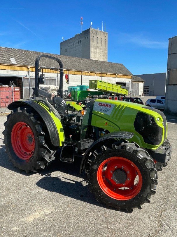 Traktor van het type CLAAS ELIOS 210, Gebrauchtmaschine in Domdidier (Foto 3)