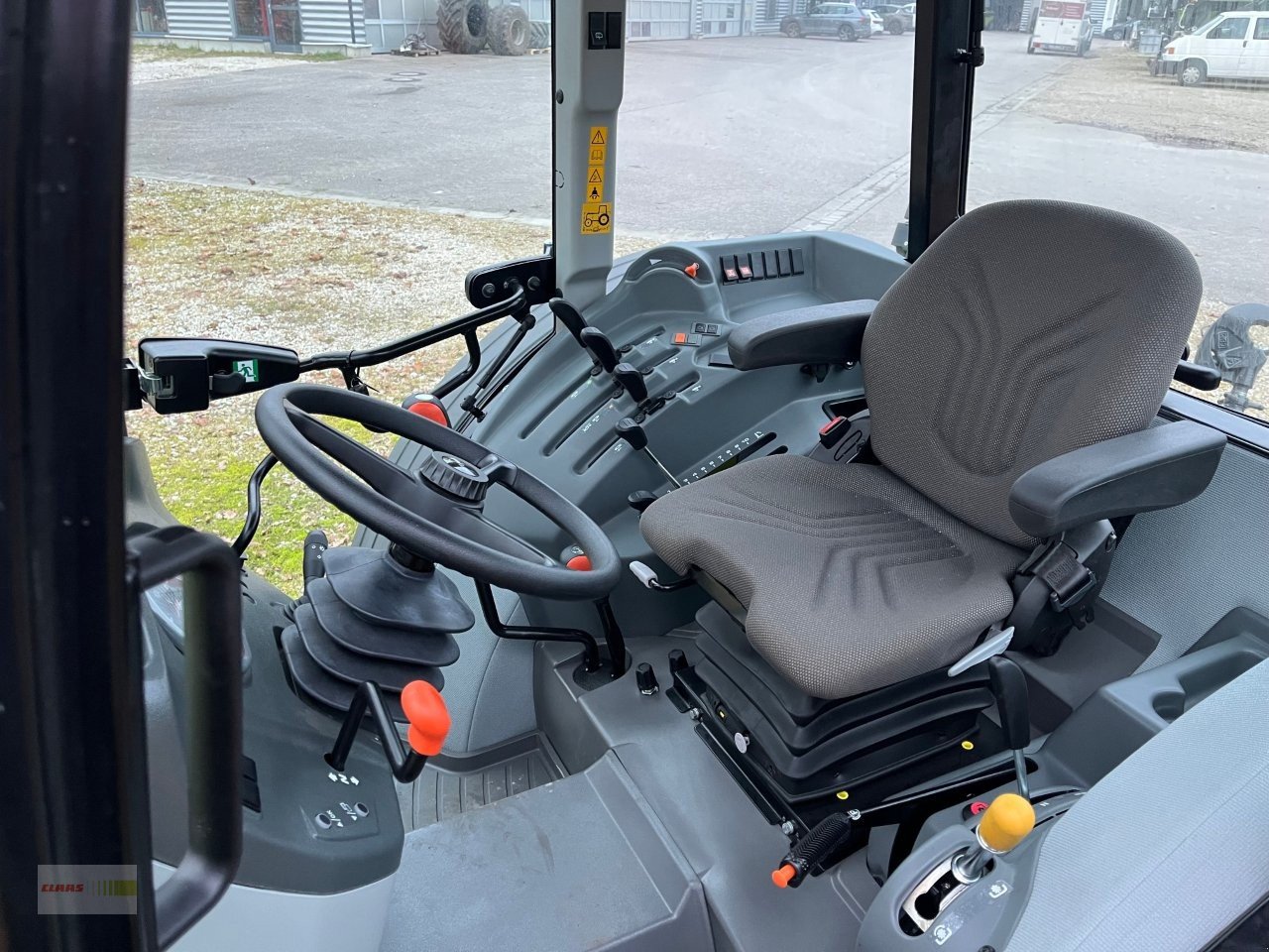 Traktor des Typs CLAAS Elios 210, Gebrauchtmaschine in Langenau (Bild 19)