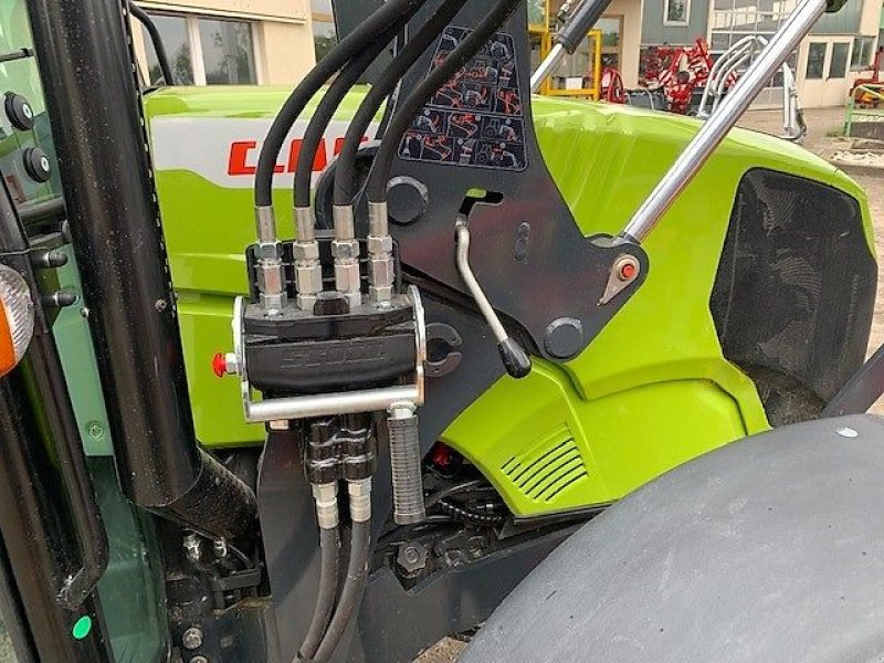 Traktor des Typs CLAAS Elios 210, Vorführmaschine in Eppingen (Bild 14)