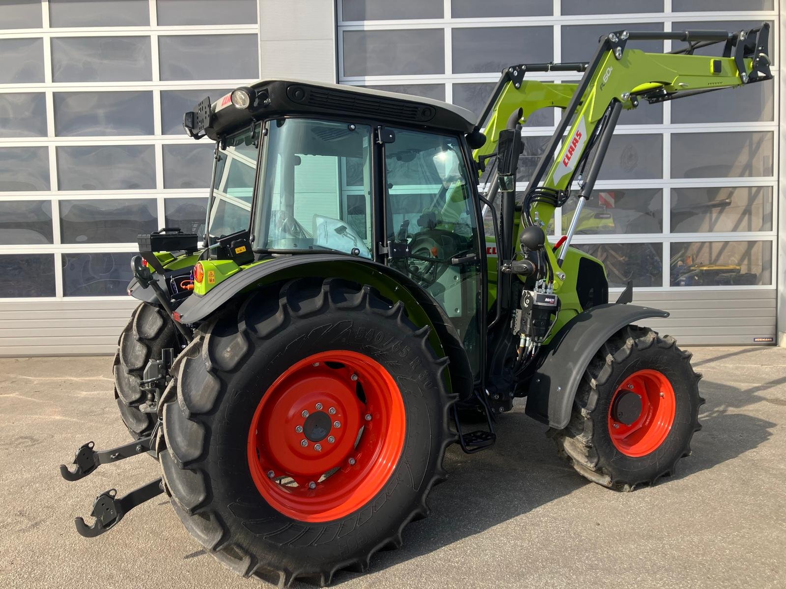 Traktor des Typs CLAAS Elios 210, Neumaschine in Ruhstorf  (Bild 7)