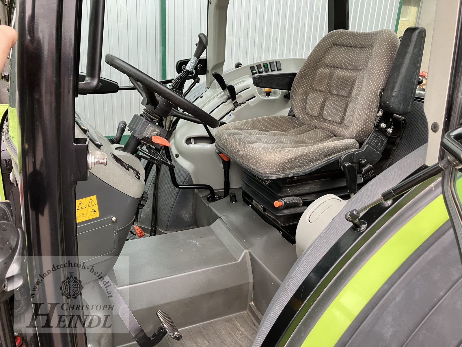 Traktor van het type CLAAS Elios 220, Gebrauchtmaschine in Stephanshart (Foto 22)