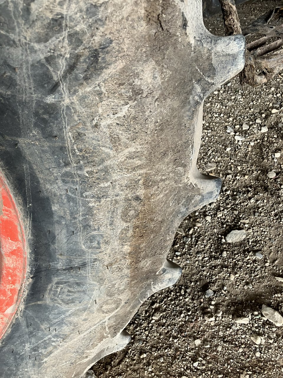 Traktor tipa CLAAS ELIOS 230, Gebrauchtmaschine u MORLHON LE HAUT (Slika 9)