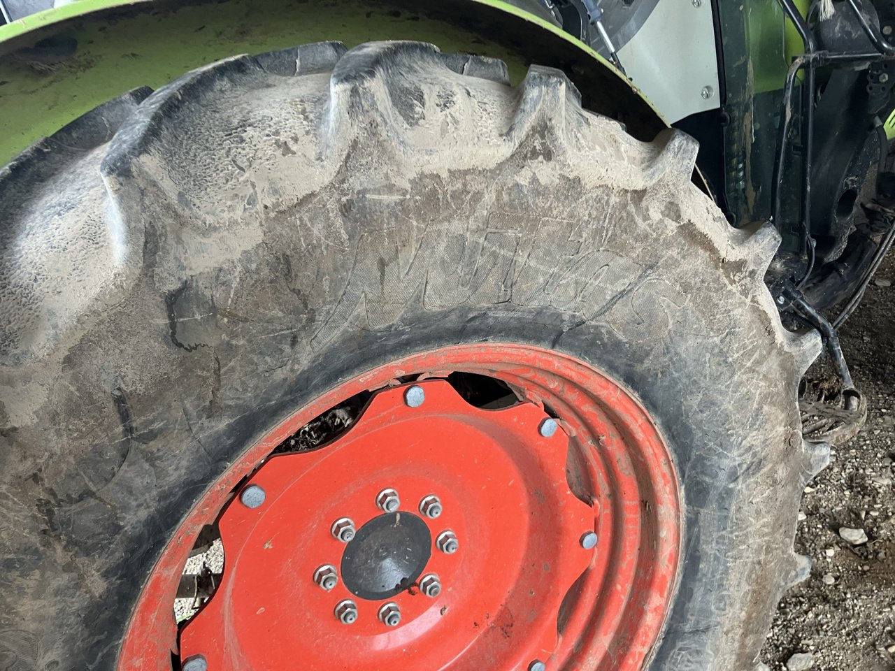 Traktor tipa CLAAS ELIOS 230, Gebrauchtmaschine u MORLHON LE HAUT (Slika 7)