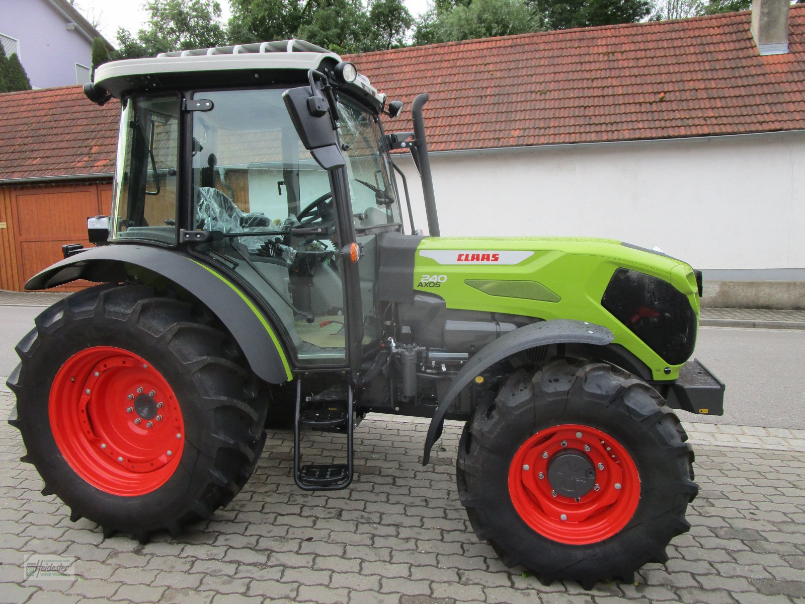 Traktor типа CLAAS ELIOS 300 Advanced, Neumaschine в Wildenberg (Фотография 11)
