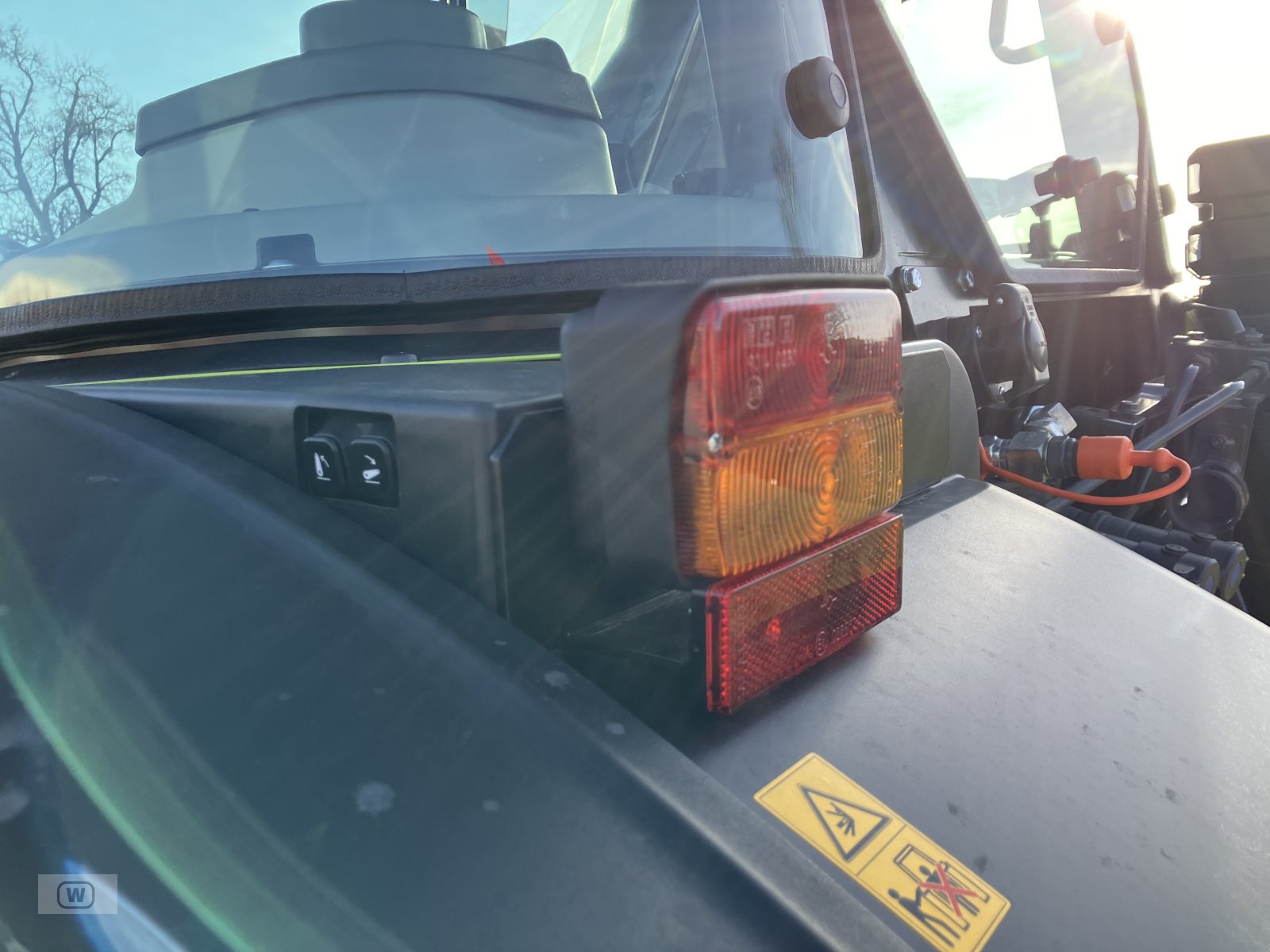 Traktor des Typs CLAAS Elios 320, Neumaschine in Zell an der Pram (Bild 11)