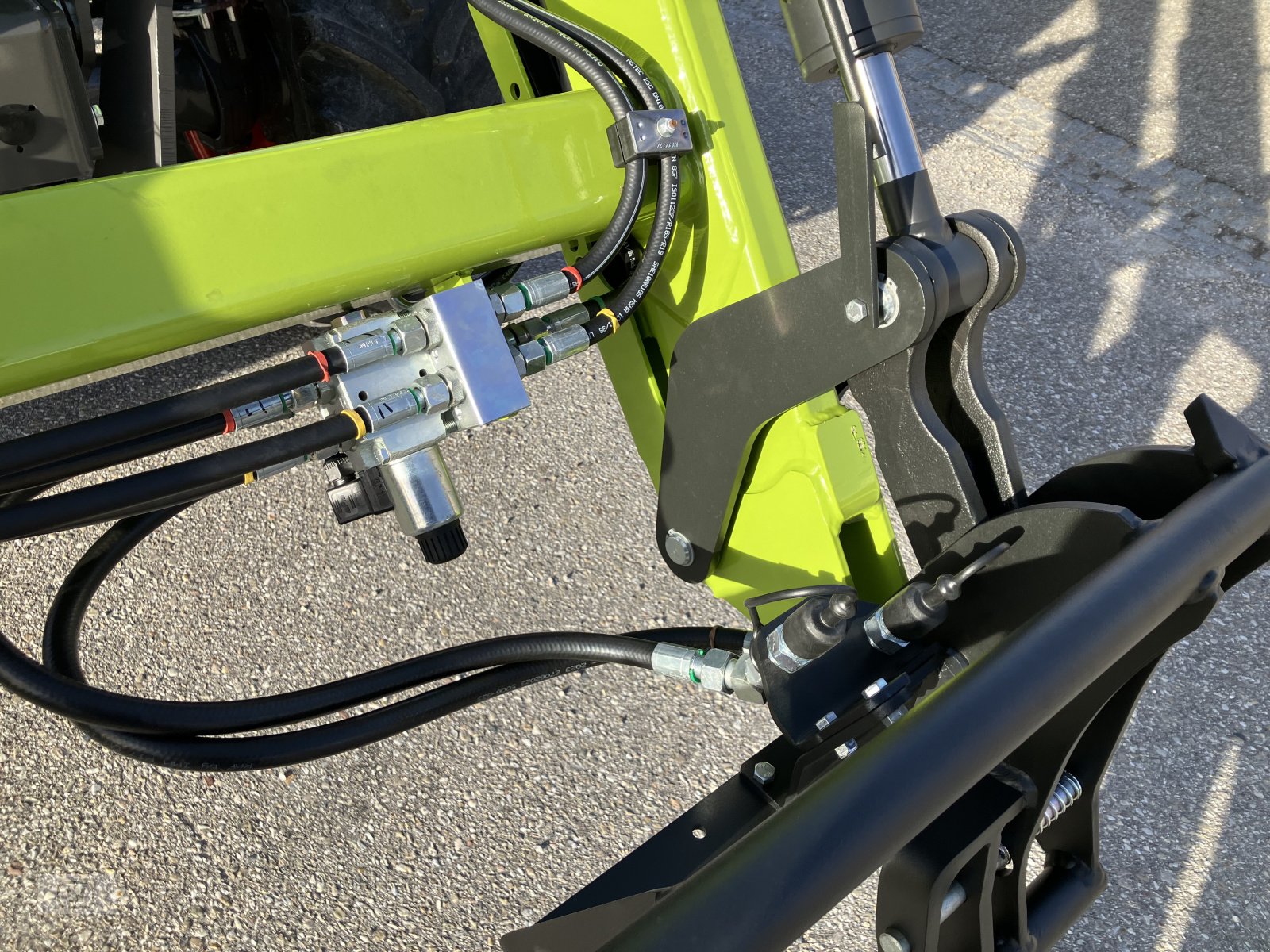 Traktor des Typs CLAAS Elios 320, Neumaschine in Zell an der Pram (Bild 17)